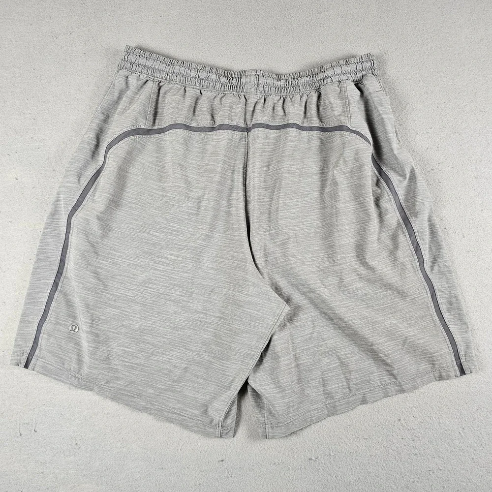 Lululemon Pace Breaker Shorts Linerless Mens Extra Large Gray 9